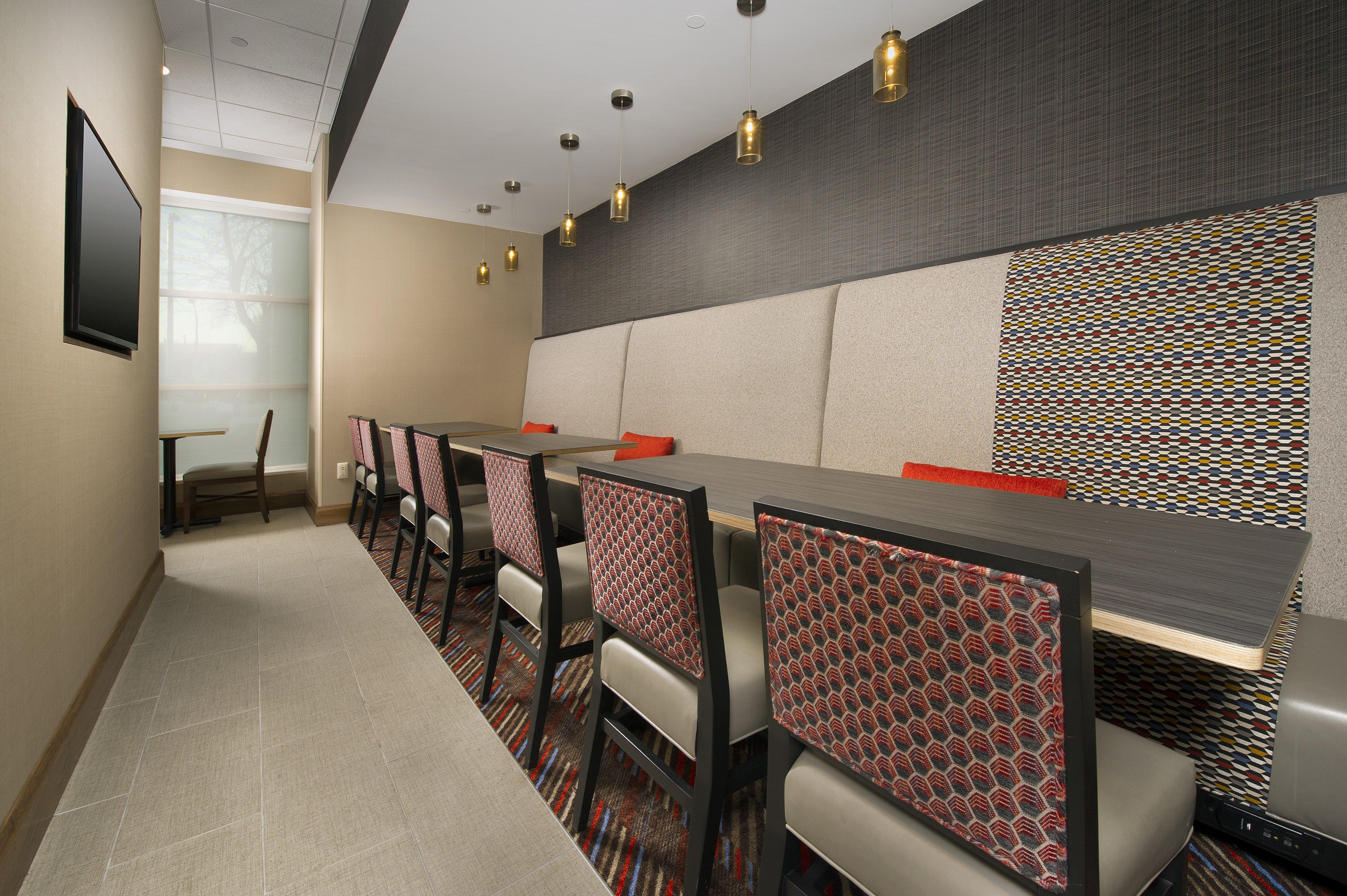 Holiday Inn Express Baltimore At The Stadiums By Ihg Exterior photo