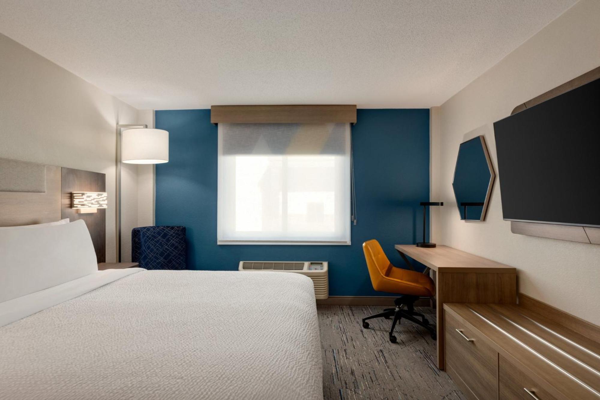 Holiday Inn Express Baltimore At The Stadiums By Ihg Exterior photo